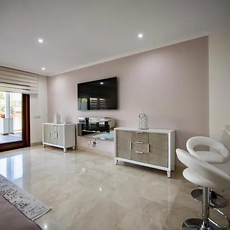 Luxury At Lomas Del Rey, Puente Marbella